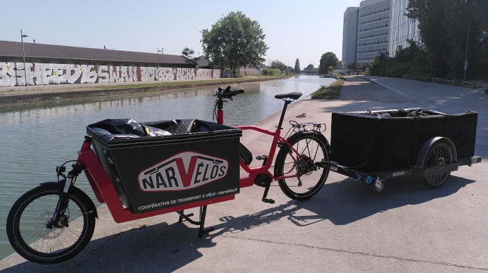 Vélo-cargo Bili et remorque FlexiModal Runner